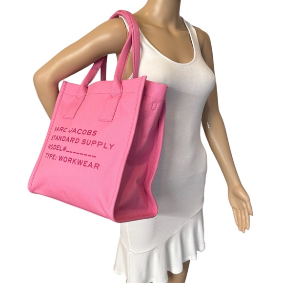 New with Tags Marc Jacobs Candy Pink Large Canvas Tote - Picture 2 of 13